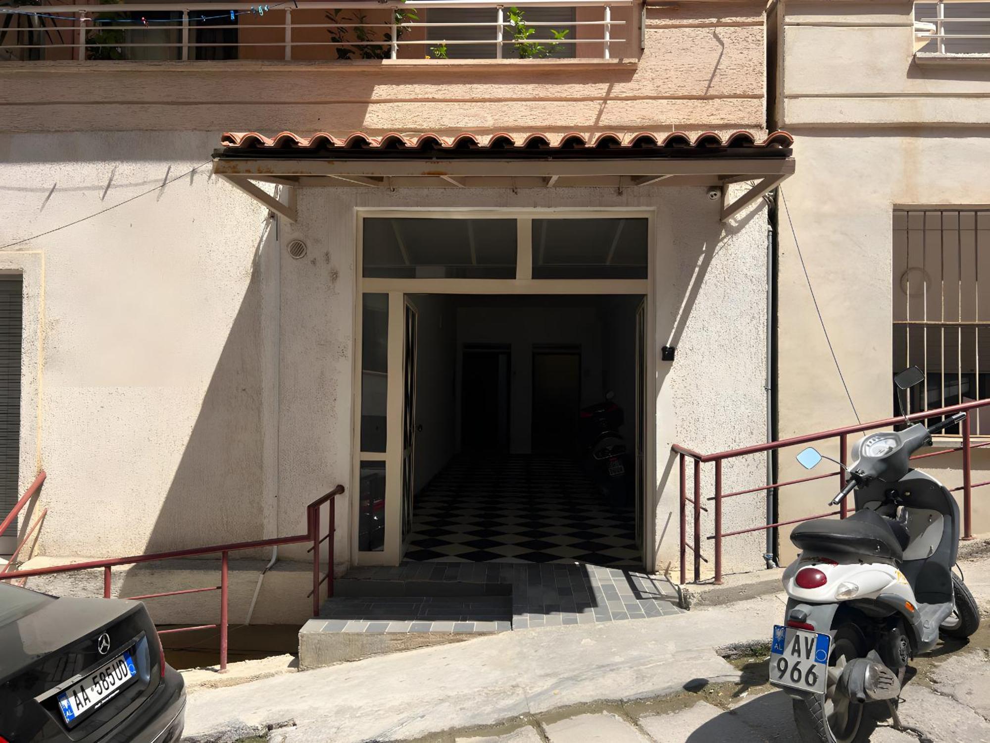 Apartamento Teo's Deluxe Vlorë